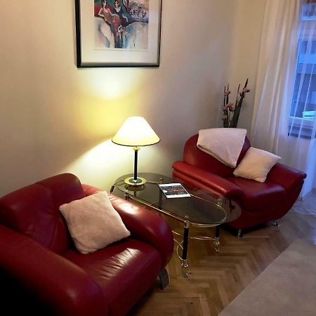 キェルツェApartament "Cleopatra 5" Przy Rynku Z Parkingiem, Faktury Vatアパートメント エクステリア 写真