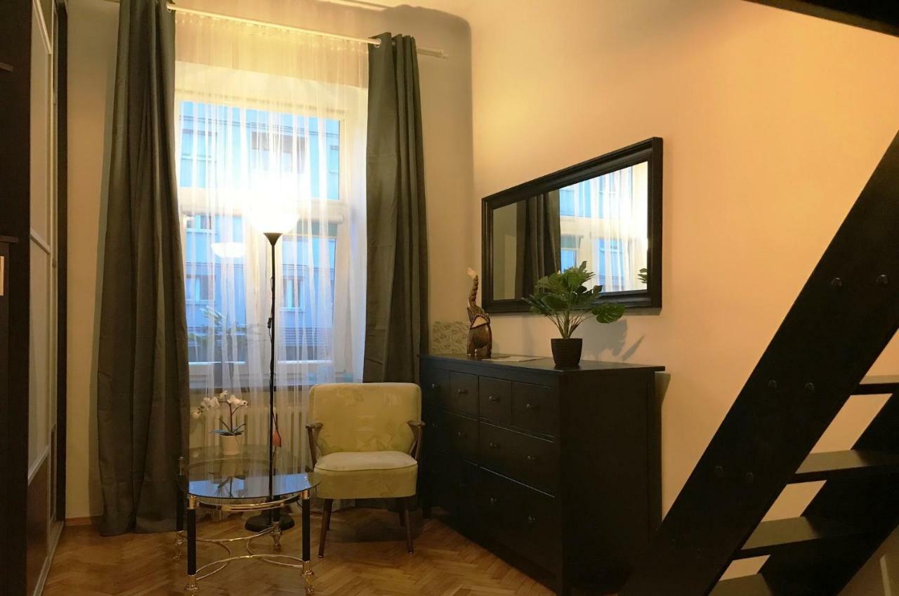 キェルツェApartament "Cleopatra 5" Przy Rynku Z Parkingiem, Faktury Vatアパートメント エクステリア 写真