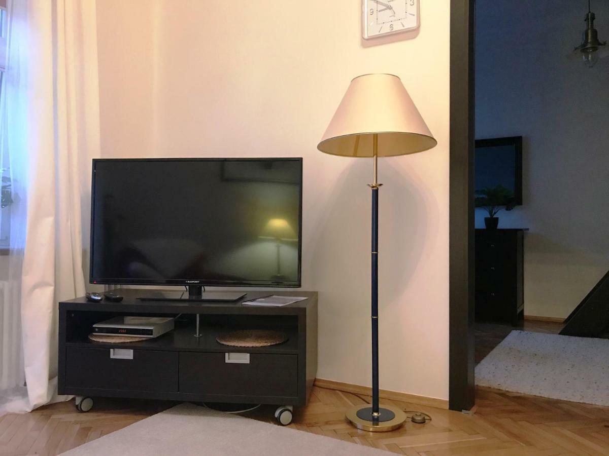 キェルツェApartament "Cleopatra 5" Przy Rynku Z Parkingiem, Faktury Vatアパートメント エクステリア 写真