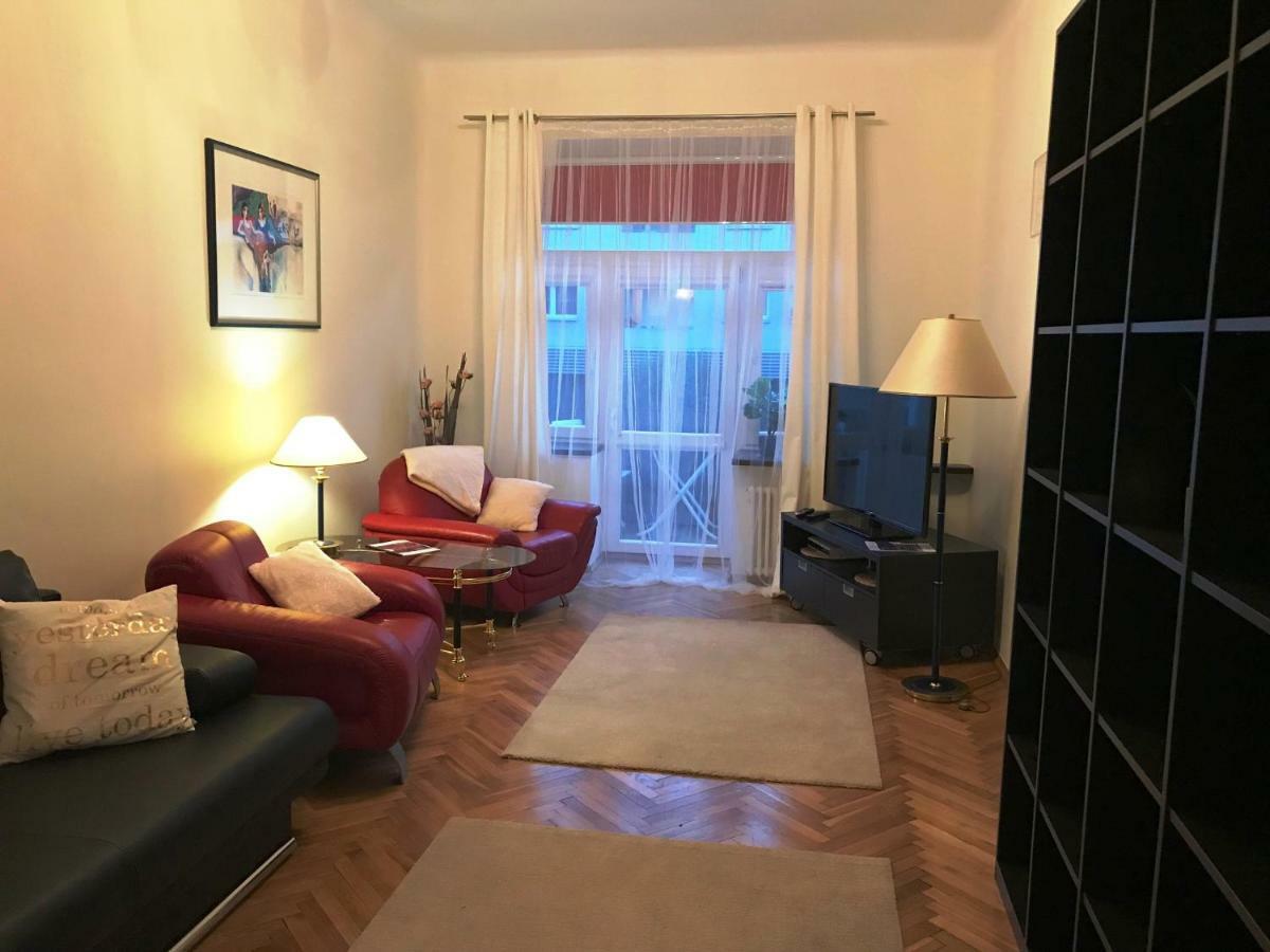 キェルツェApartament "Cleopatra 5" Przy Rynku Z Parkingiem, Faktury Vatアパートメント エクステリア 写真