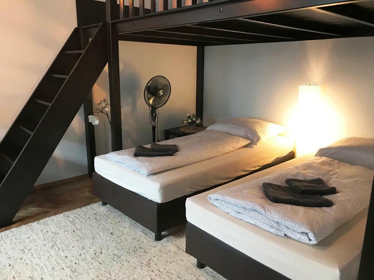キェルツェApartament "Cleopatra 5" Przy Rynku Z Parkingiem, Faktury Vatアパートメント エクステリア 写真