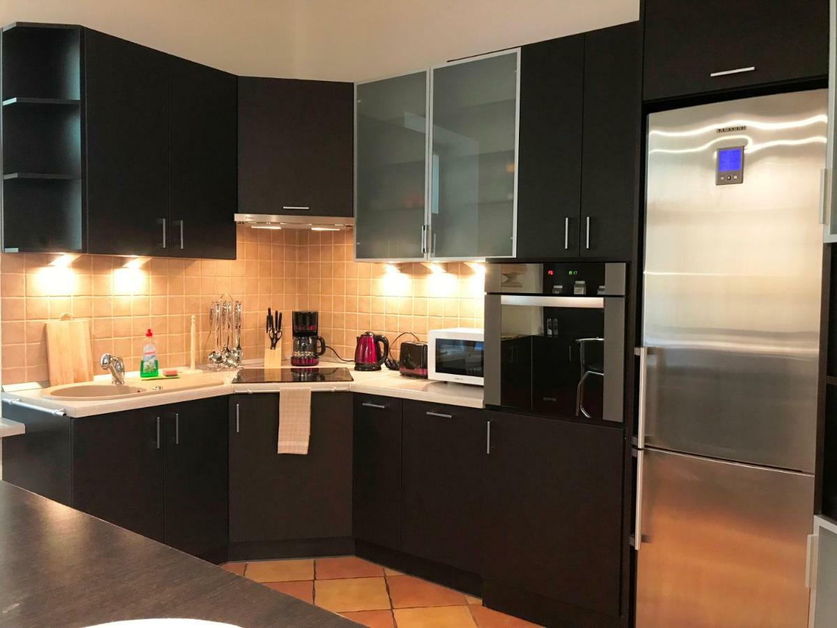 キェルツェApartament "Cleopatra 5" Przy Rynku Z Parkingiem, Faktury Vatアパートメント エクステリア 写真